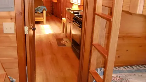Outback Lodge (Pet Friendly) — image 5 of 5