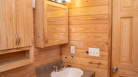 3-Bedroom Deluxe Cabin — image 2 of 7