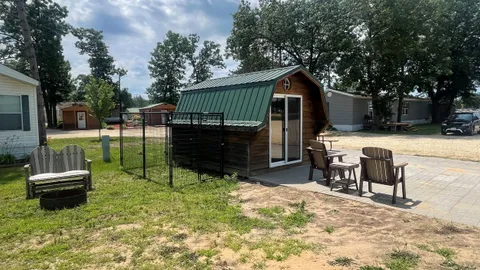 Sleeping Cabin - Pond View (sleeps 4) — image 1 of 7