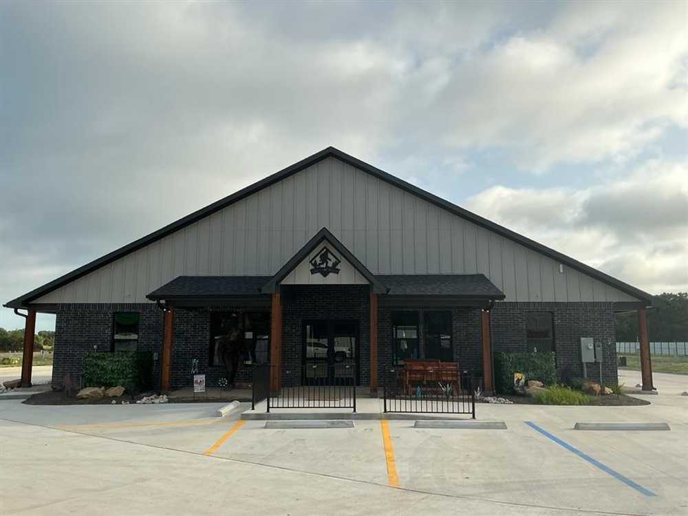 Bigfoot's Cedar Creek Retreat, Kemp, Texas - Main Photo