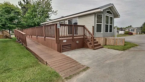 Standard Cottage 2 Bedroom — image 1 of 10