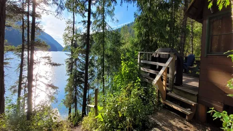 WATERFRONT CABIN 2 — image 2 of 9
