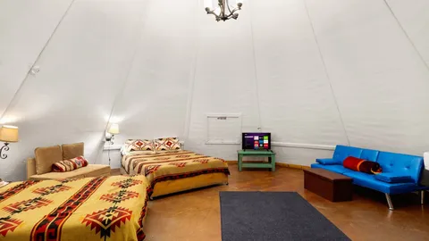 Tipi — image 9 of 9