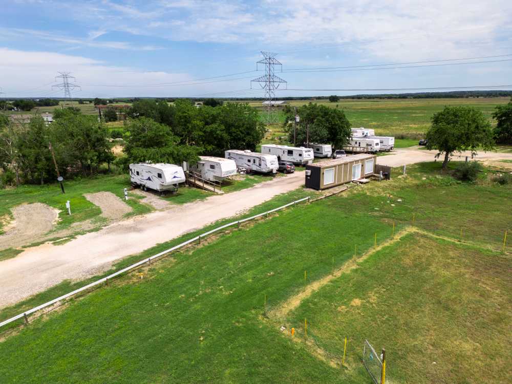 LCs RV Park, Cedar Creek, Texas - Photo 4