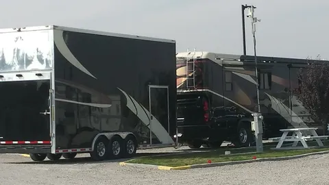 Full Hookup Deluxe RV Site — image 2 of 3