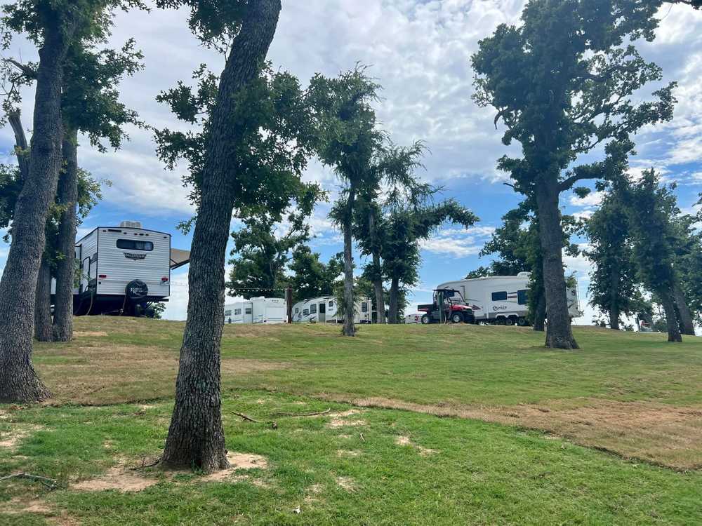 Buncombe Creek Marina RV Campground, Kingston, Oklahoma - Photo 2