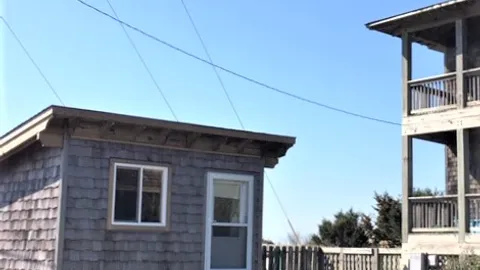 Cabin — image 4 of 4