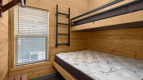 Top of the World Vacation Rentals — image 2 of 5