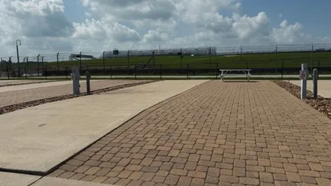 Deluxe Trackside WE — image 4 of 4