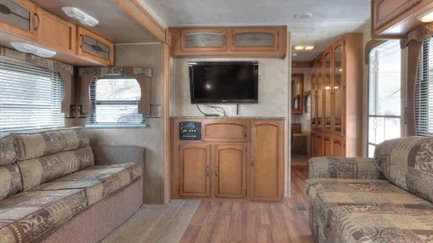 RV Rentals - RV 74 Can't Bear to Leave — image 2 of 10