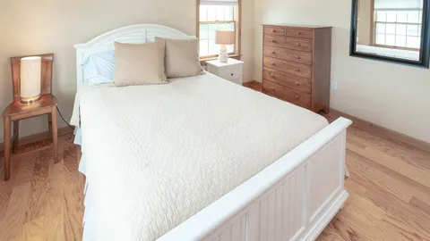 Beach House 4 Bedroom 3 Bath — image 2 of 17