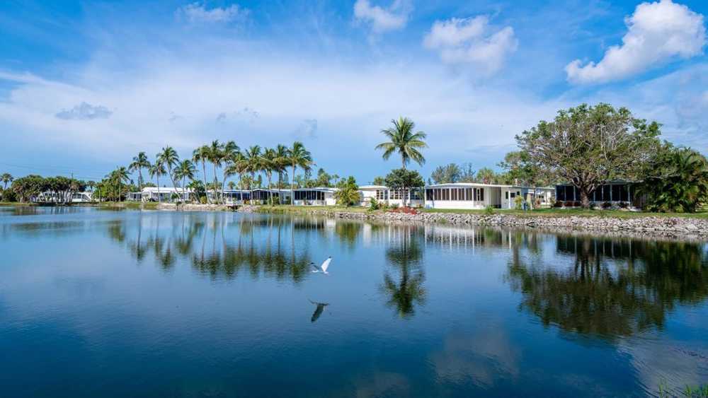 Sun Resorts & Residences Ft. Myers Beach (Age Restricted 55+) - Photo 4