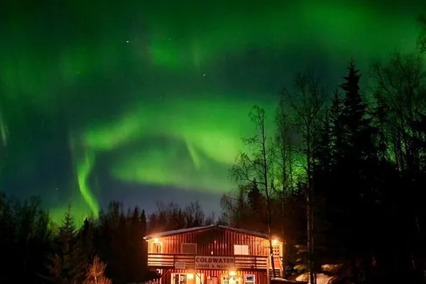 Coldwater Lodge & Market – photo 1