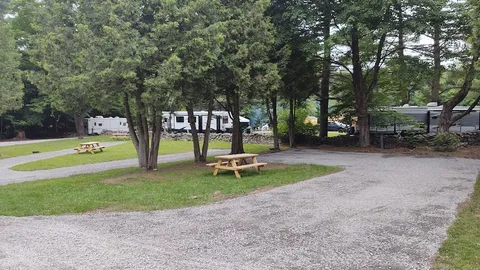Deluxe 30 Amp Electric / Water Campsite — image 2 of 2