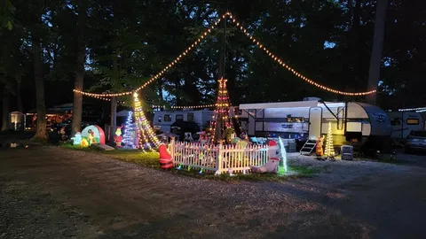 Lakefront Seasonal RV Site — image 2 of 9