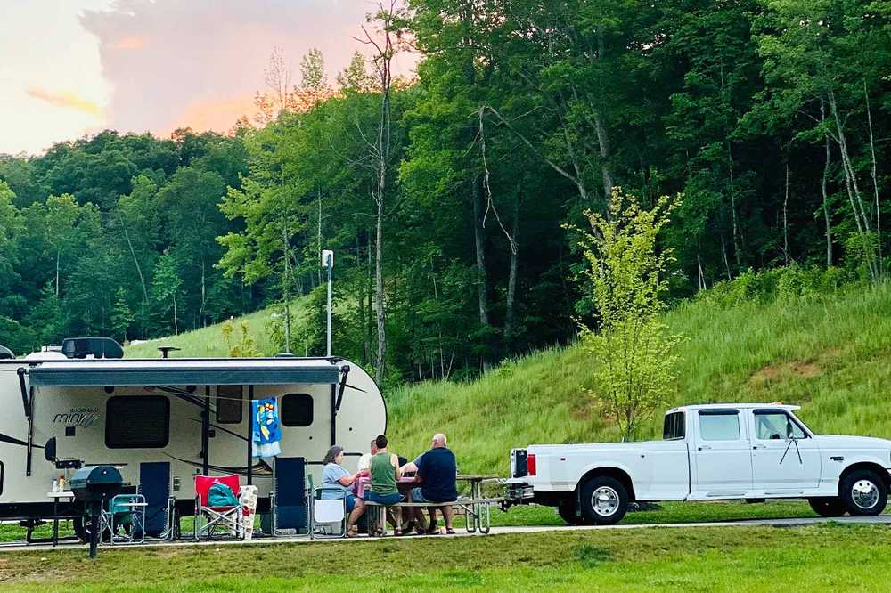 Red Carpet Pull-Thru RV Site