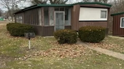 Mobile Home — image 1 of 7