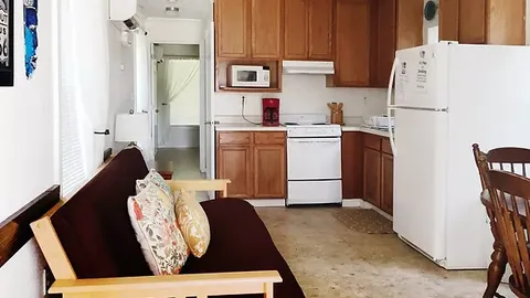1 Bedroom Cottage (Q & 1F) — image 5 of 5