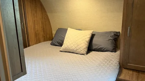 Spacious 29' Family-Friendly Camper with Bunkhouse & Outdoor Living — image 2 of 8