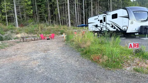 Spacious Full Hookup RV Site (30 Amp) — image 1 of 4