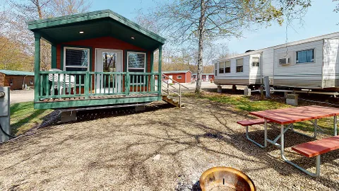Cabin — image 1 of 6