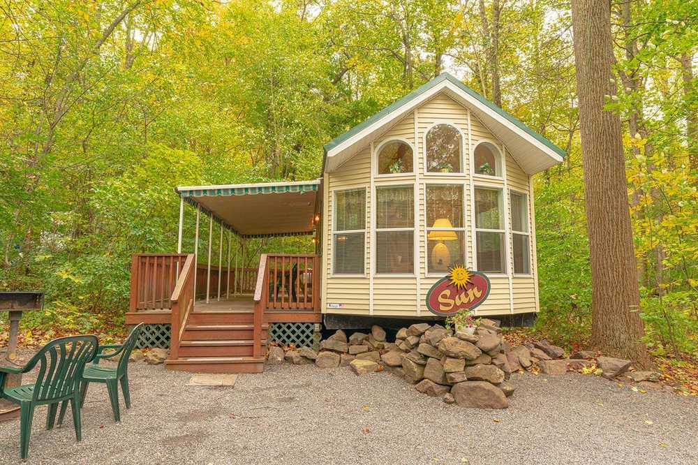 Sun Retreats Lancaster County Narvon, Pennsylvania Campspot