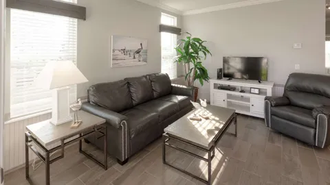 Bayside Rental — image 11 of 11