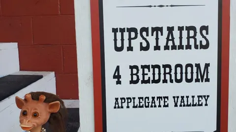 Upstairs 4 Bedroom — image 1 of 17