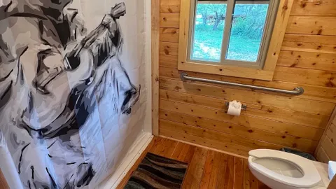 Country Music Cabin — image 2 of 7