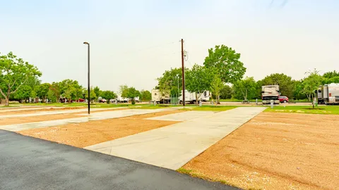 Elite Full Hookup RV Site — image 3 of 3