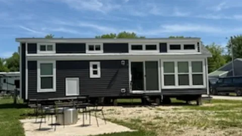 Mobile Home Rental Full Hook up Site 9 — image 1 of 12