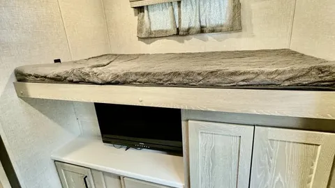 Rental Camper — image 2 of 16