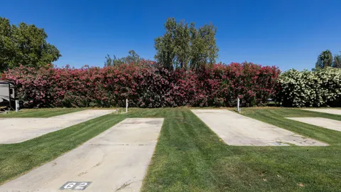A Premium Grass RV Site — image 5 of 5