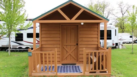 Sleeping Cabin with Loft (sleeps 5) — image 1 of 6