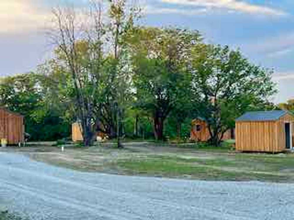 Honey Grove Campground, Jameson, Missouri - Photo 2