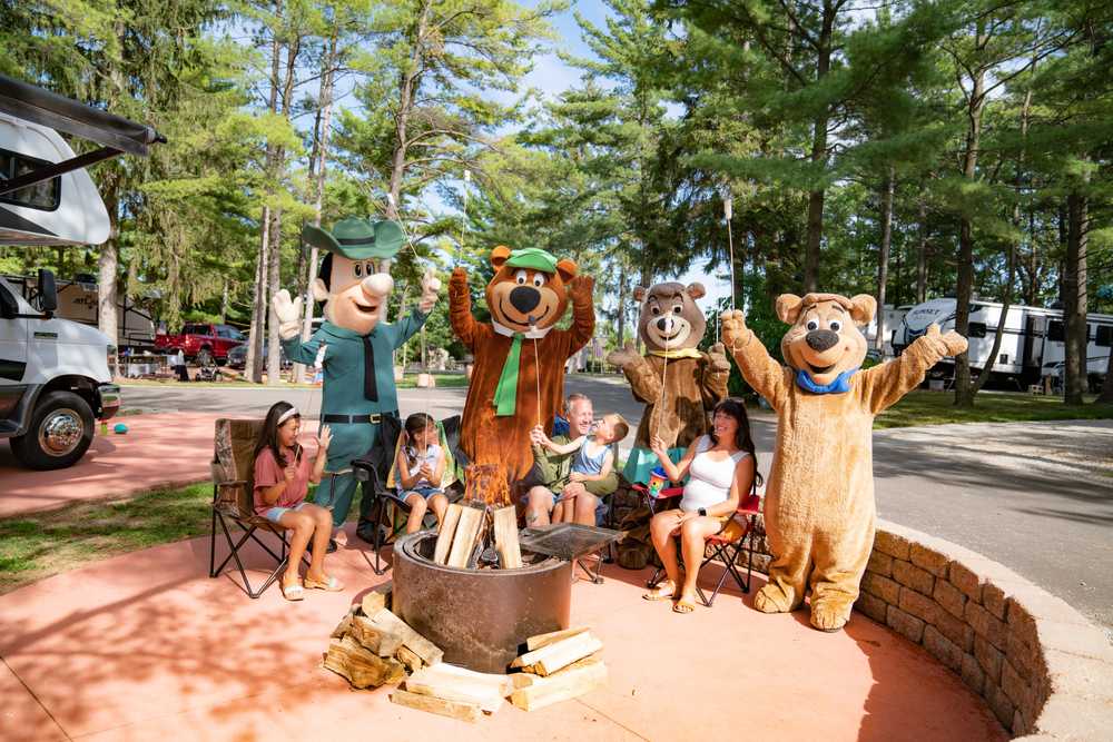 Jellystone Park™ in Caledonia, Wisconsin - Photo 5