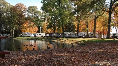 Premium 50 Amp Lakefront Site — image 1 of 3