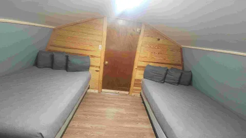 2 BR 8 Person River Front Cabin — image 2 of 6