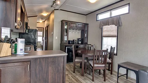 Rental Cottage 2 Bedroom — image 2 of 13