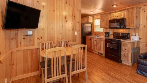 Cottage 2 Bedroom 1 Bath — image 9 of 9