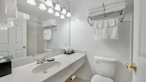 Double Queen w/ Kitchenette and Patio (NO PETS) — image 2 of 6