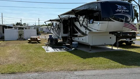 Basic Full Hookup RV Site — image 6 of 6