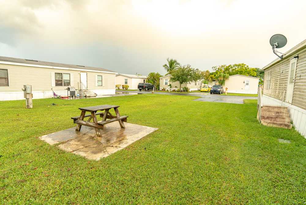 Goldcoaster RV Resort - Photo 3