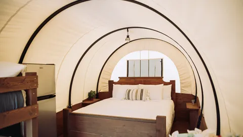 Conestoga Glamping Wagon — image 6 of 6