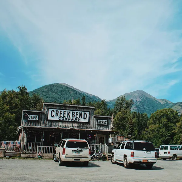 Creekbend Cafe & Acres campground
