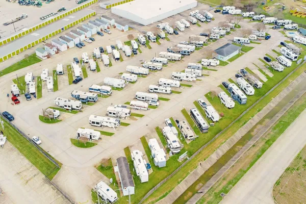Access RV Park – photo 1