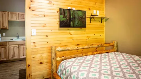 Group Lodge 1 — image 2 of 14