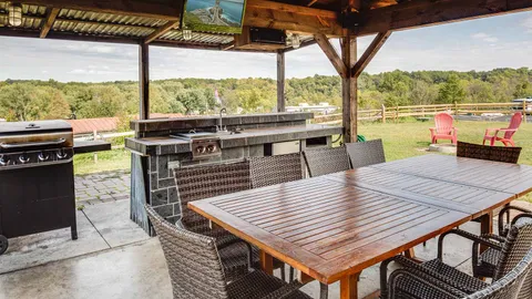 Mountain View Lodge — image 2 of 13