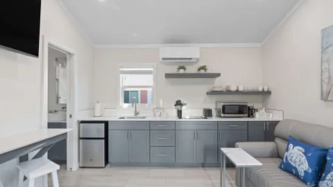 Two Bedroom Cottage — image 2 of 13