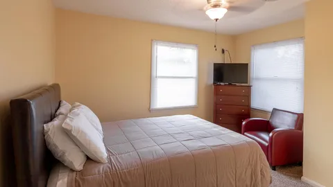 Rental House — image 2 of 23